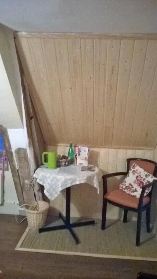 Le Hameau Aux Escargots Bed & Breakfast Bernon Room photo