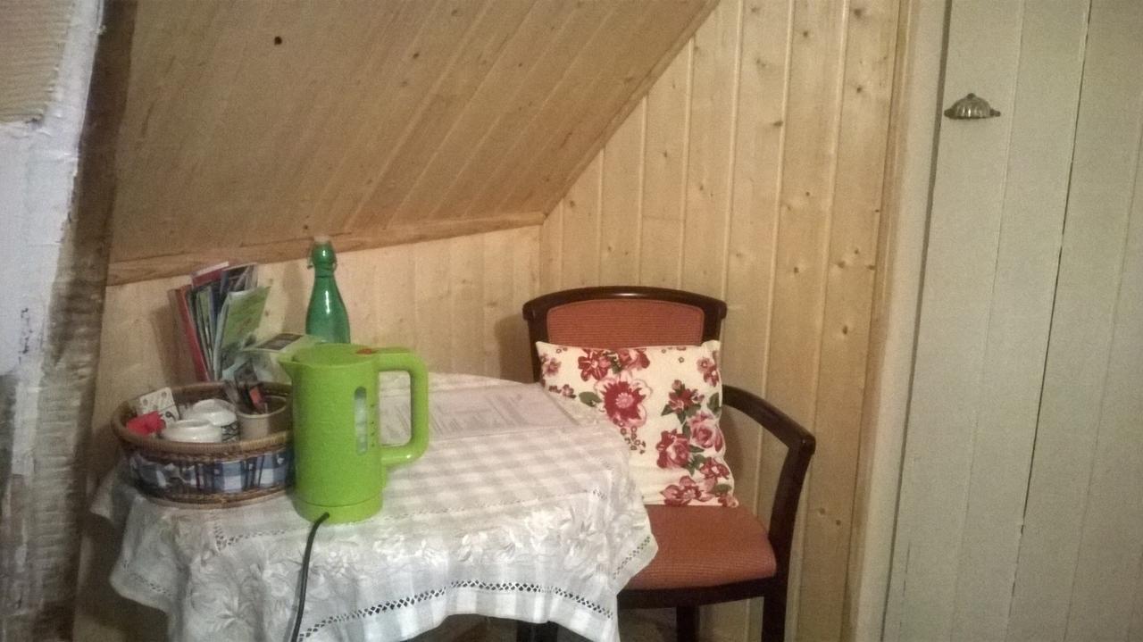 Le Hameau Aux Escargots Bed & Breakfast Bernon Exterior photo